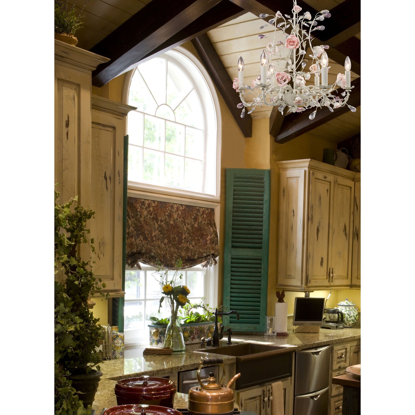 Heritage 22'' Wide 6-Light Chandelier - Cream