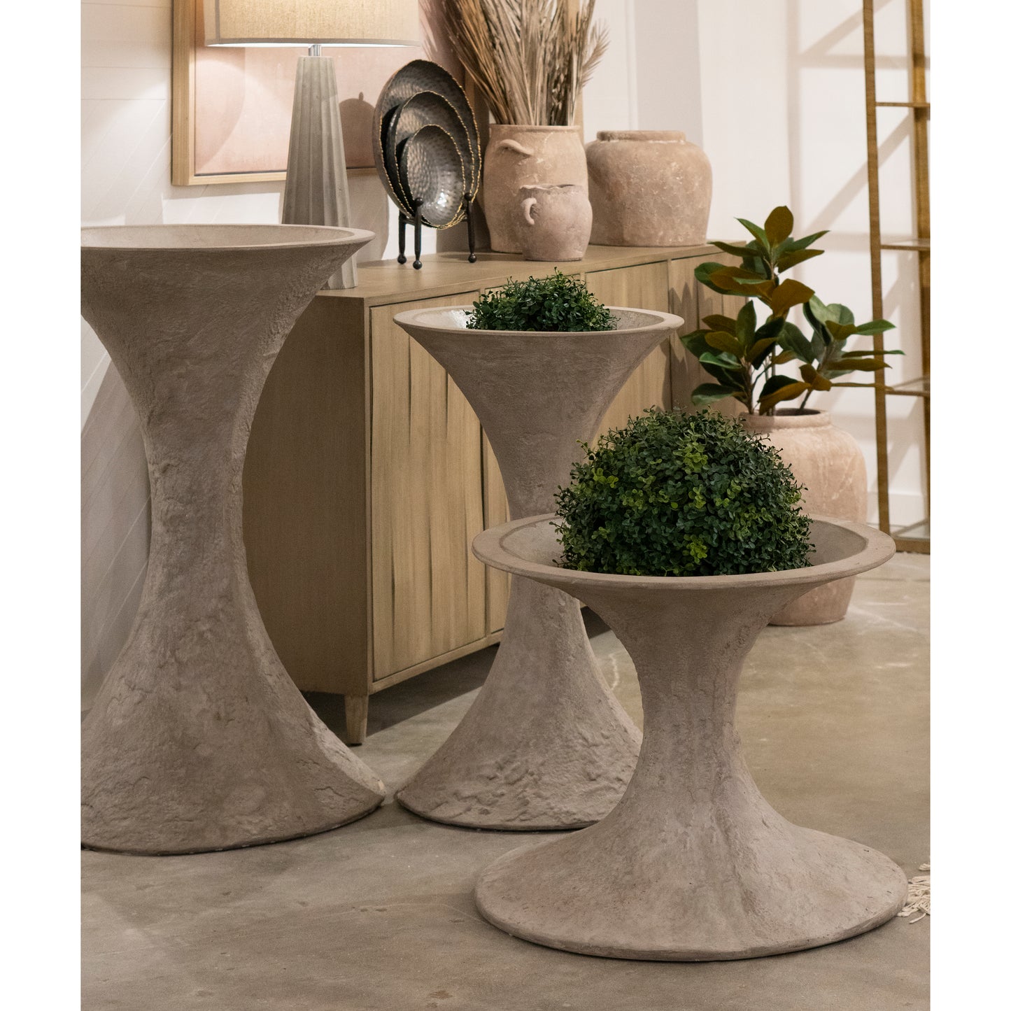 Hourglass Planter - Medium